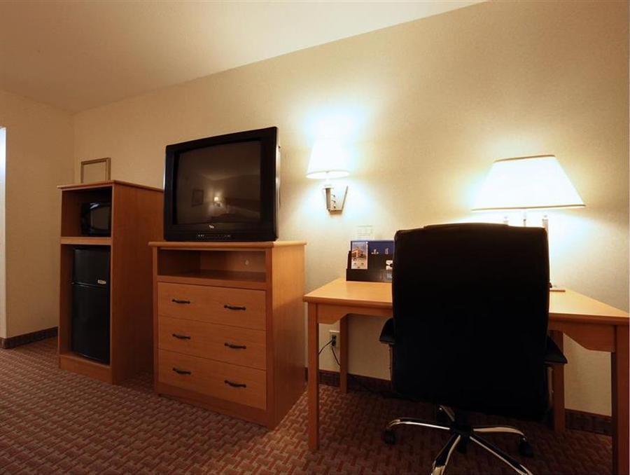 Americas Best Value Inn And Suites Де-Сото Екстер'єр фото