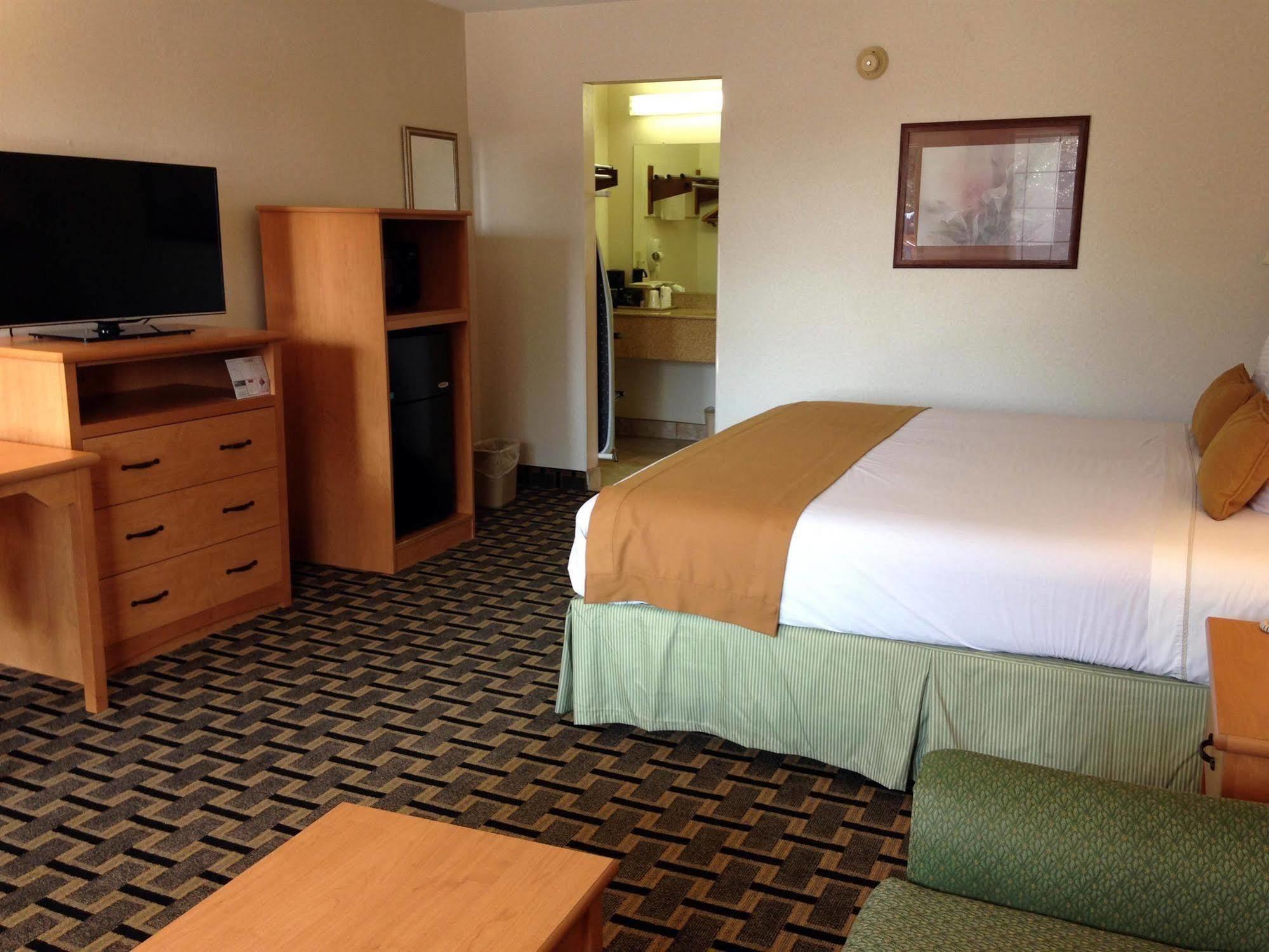Americas Best Value Inn And Suites Де-Сото Екстер'єр фото